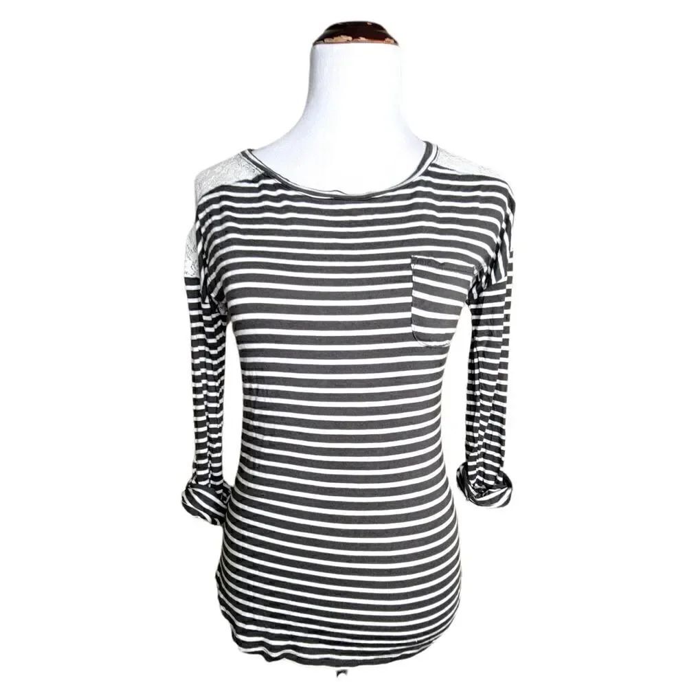 Paper + tee Stripe Roll Sleeve Sheer Lace Back Stretch Top Size Small Green